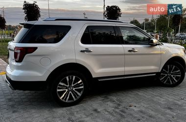 Позашляховик / Кросовер Ford Explorer 2017 в Чернівцях