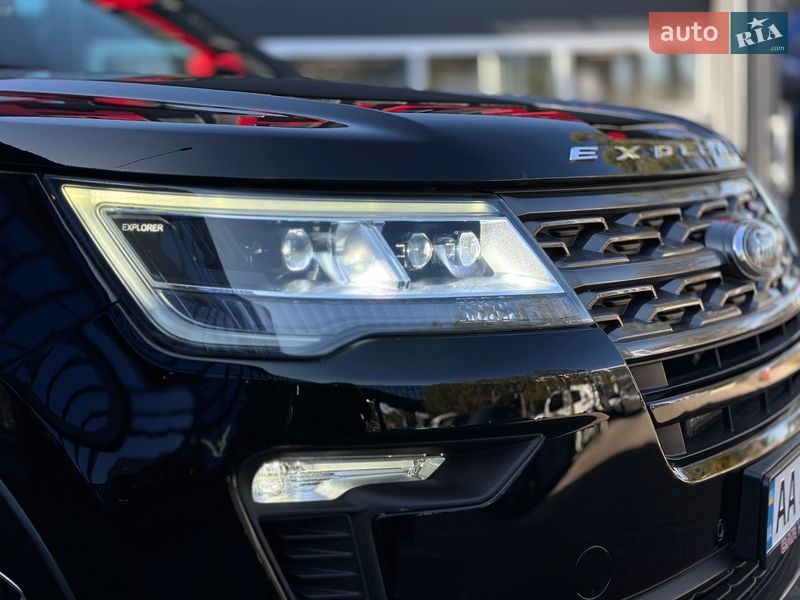 Позашляховик / Кросовер Ford Explorer 2018 в Рівному