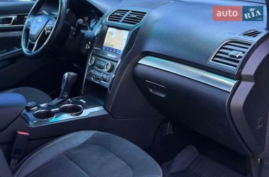 Внедорожник / Кроссовер Ford Explorer 2018 в Ровно