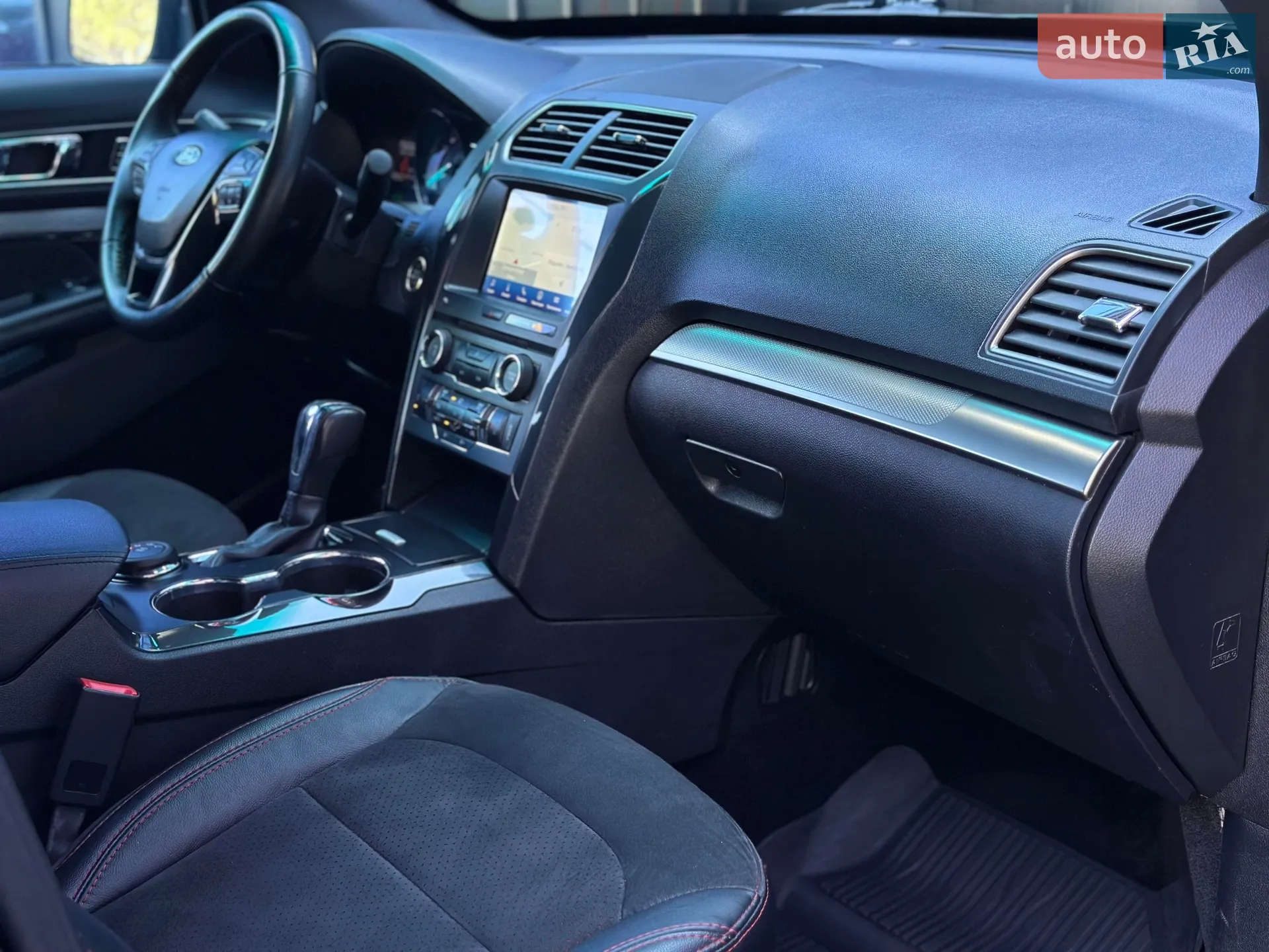 2018 Ford Explorer - мініатюра 26