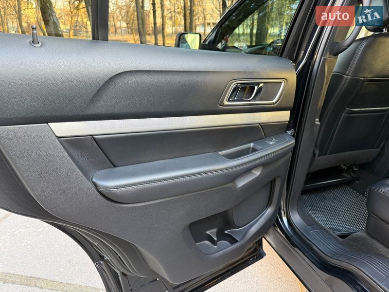 Внедорожник / Кроссовер Ford Explorer 2015 в Киеве фото 42 Внедорожник / Кроссовер Ford Explorer 2015 в Киеве