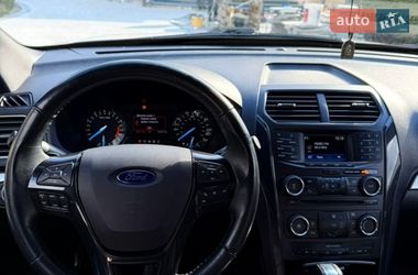 Позашляховик / Кросовер Ford Explorer 2017 в Львові