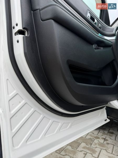Внедорожник / Кроссовер Ford Explorer 2016 в Черновцах