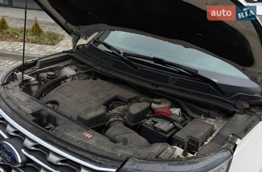 Внедорожник / Кроссовер Ford Explorer 2016 в Черновцах