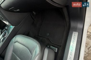 Внедорожник / Кроссовер Ford Explorer 2016 в Черновцах