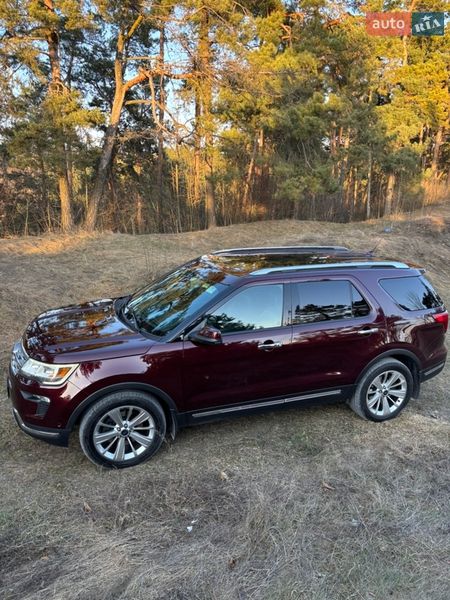 Позашляховик / Кросовер Ford Explorer 2018 в Кременці