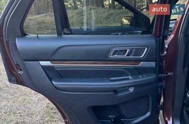 Позашляховик / Кросовер Ford Explorer 2018 в Кременці