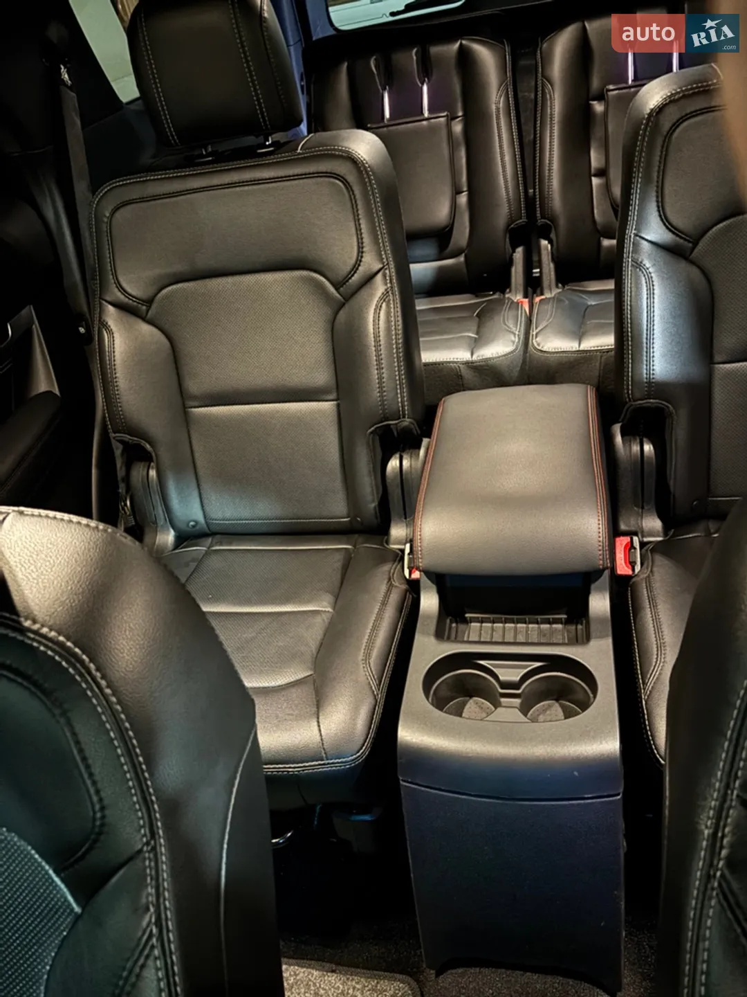 2018 Ford Explorer - мініатюра 31