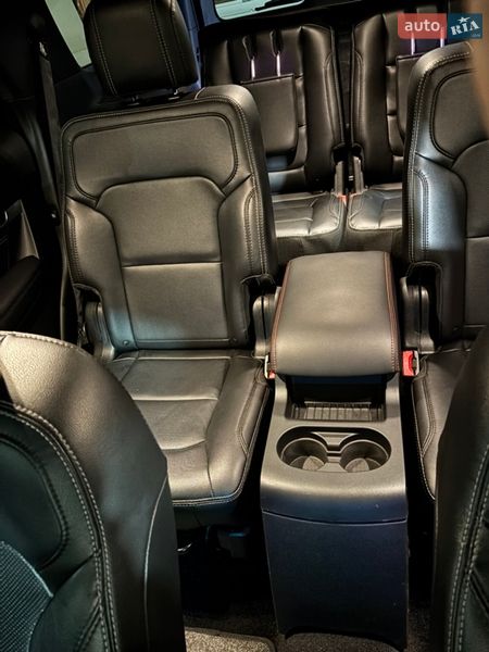 Позашляховик / Кросовер Ford Explorer 2018 в Кременці