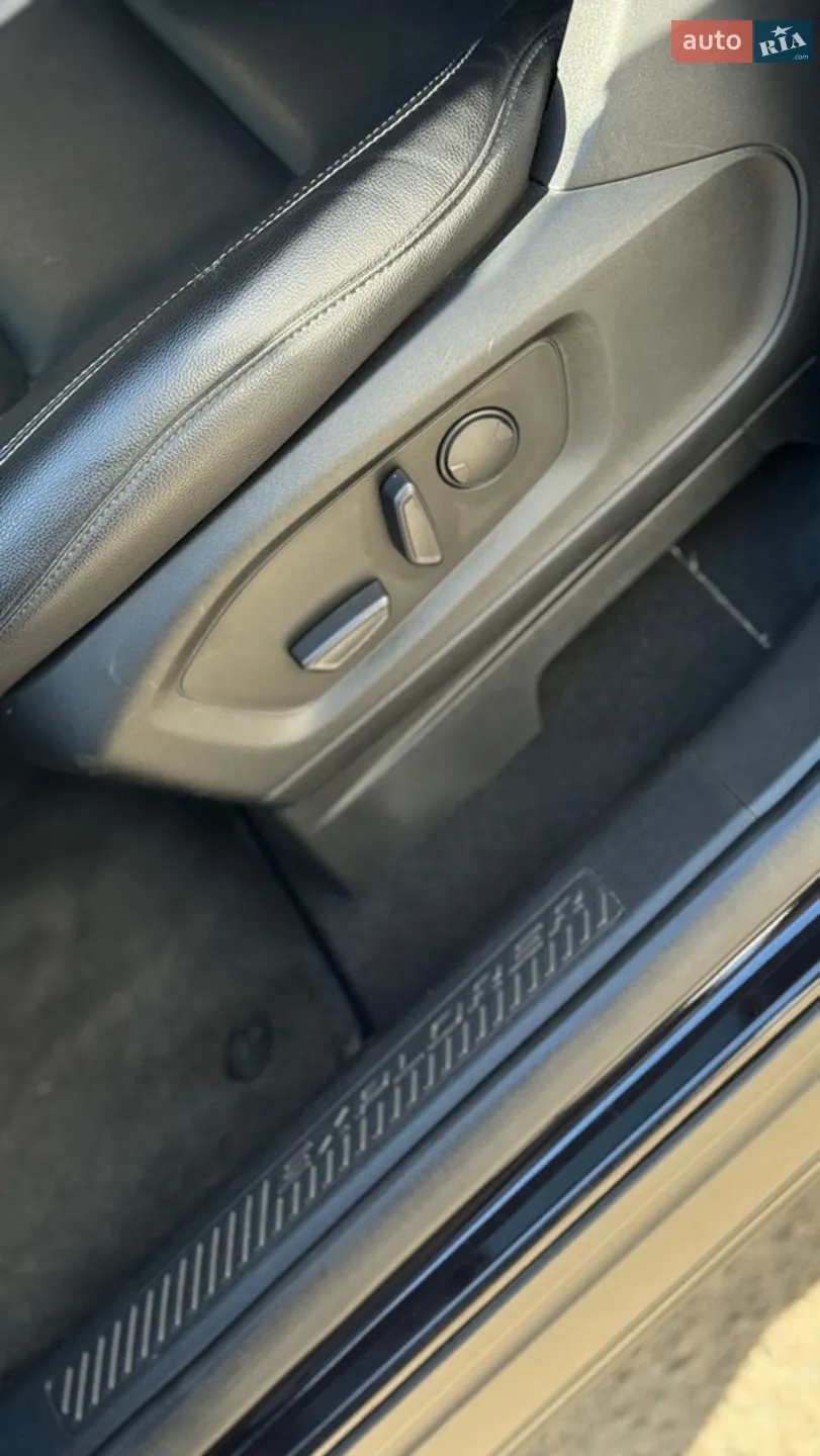 2020 Ford Explorer - мініатюра 14