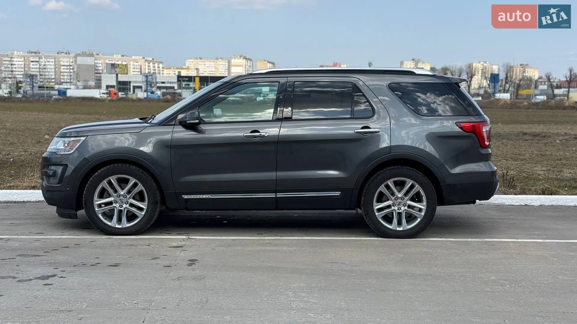 2015 Ford Explorer - мініатюра 4