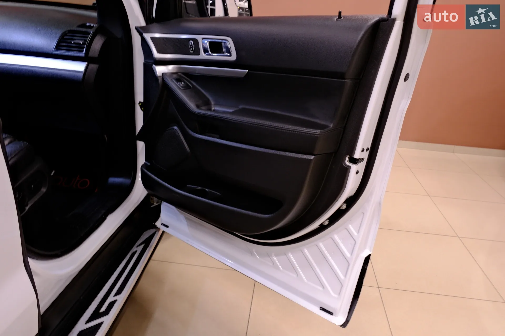 2017 Ford Explorer - мініатюра 39