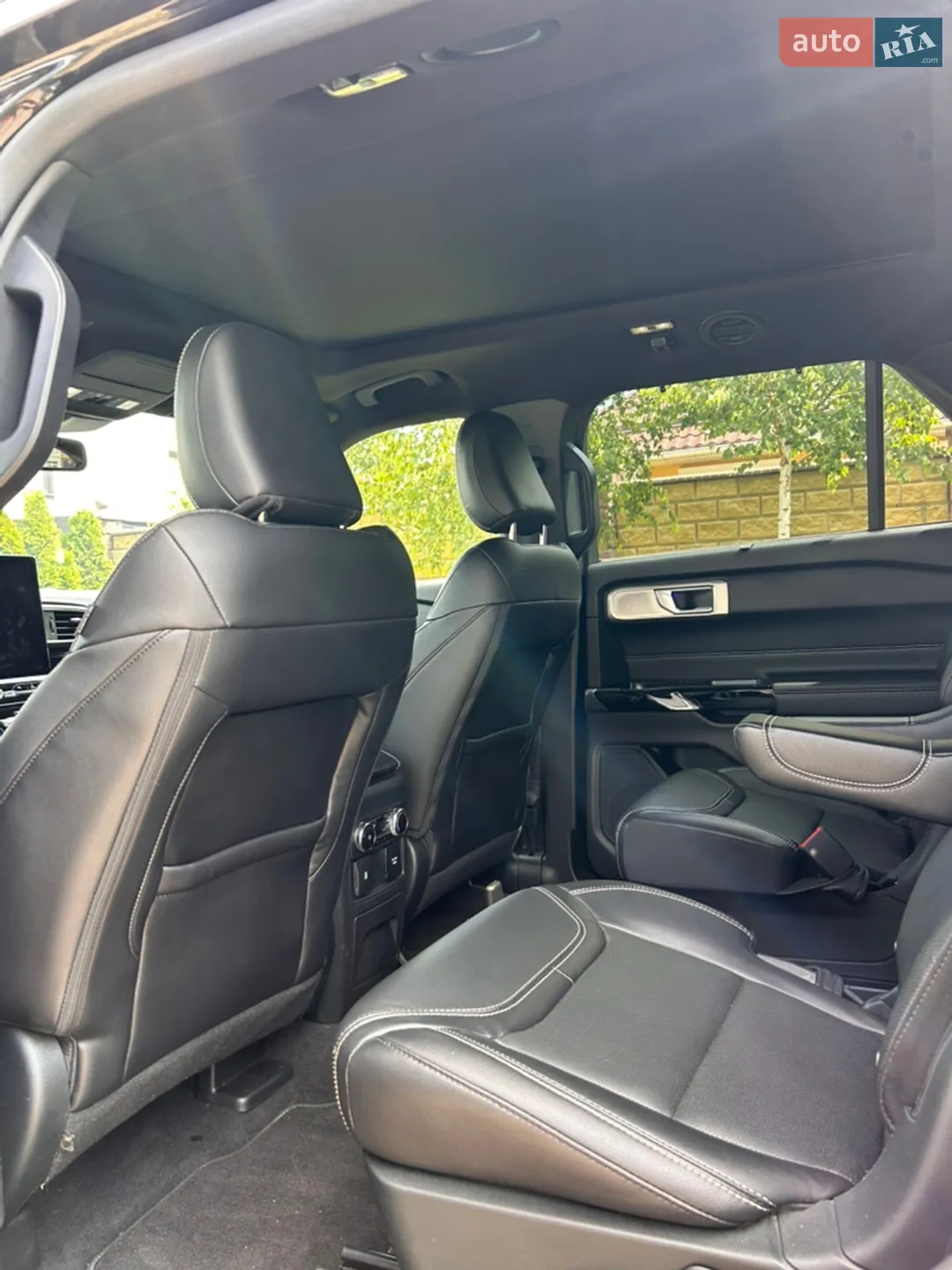 2022 Ford Explorer - мініатюра 25