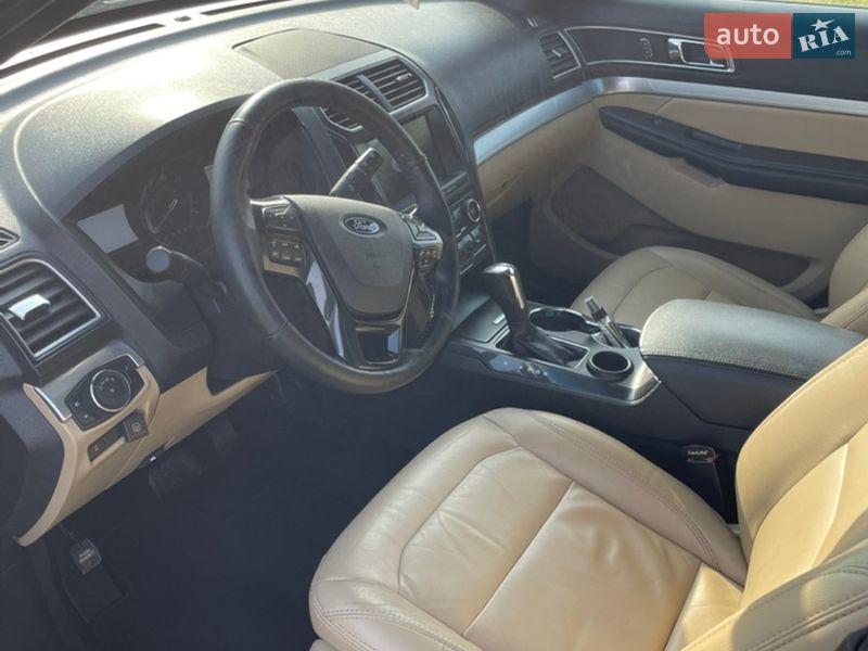 Позашляховик / Кросовер Ford Explorer 2016 в Вінниці