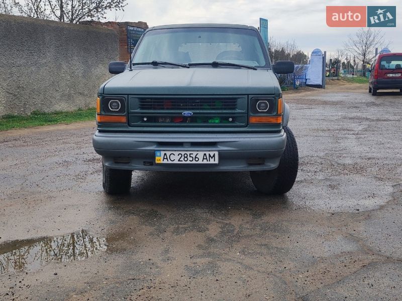 Позашляховик / Кросовер Ford Explorer 1993 в Вознесенську