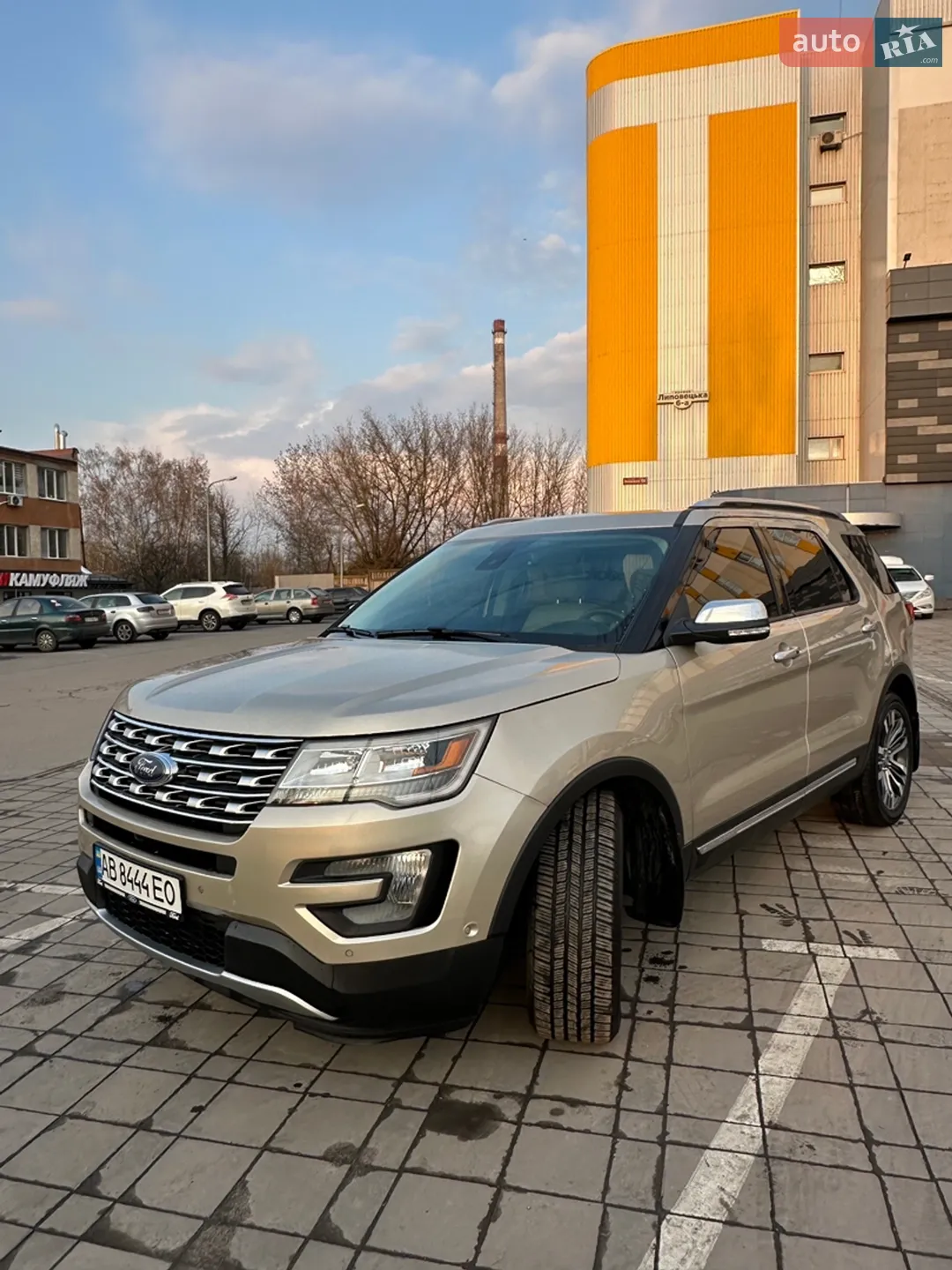 2017 Ford Explorer - мініатюра 3