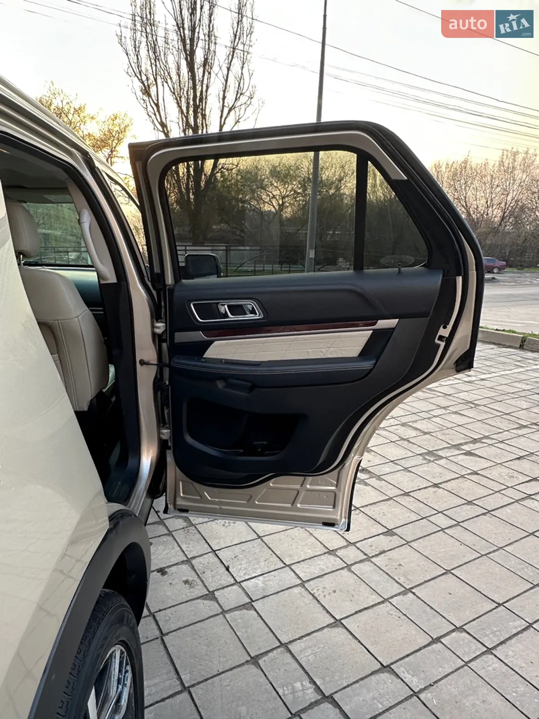 2017 Ford Explorer - мініатюра 15