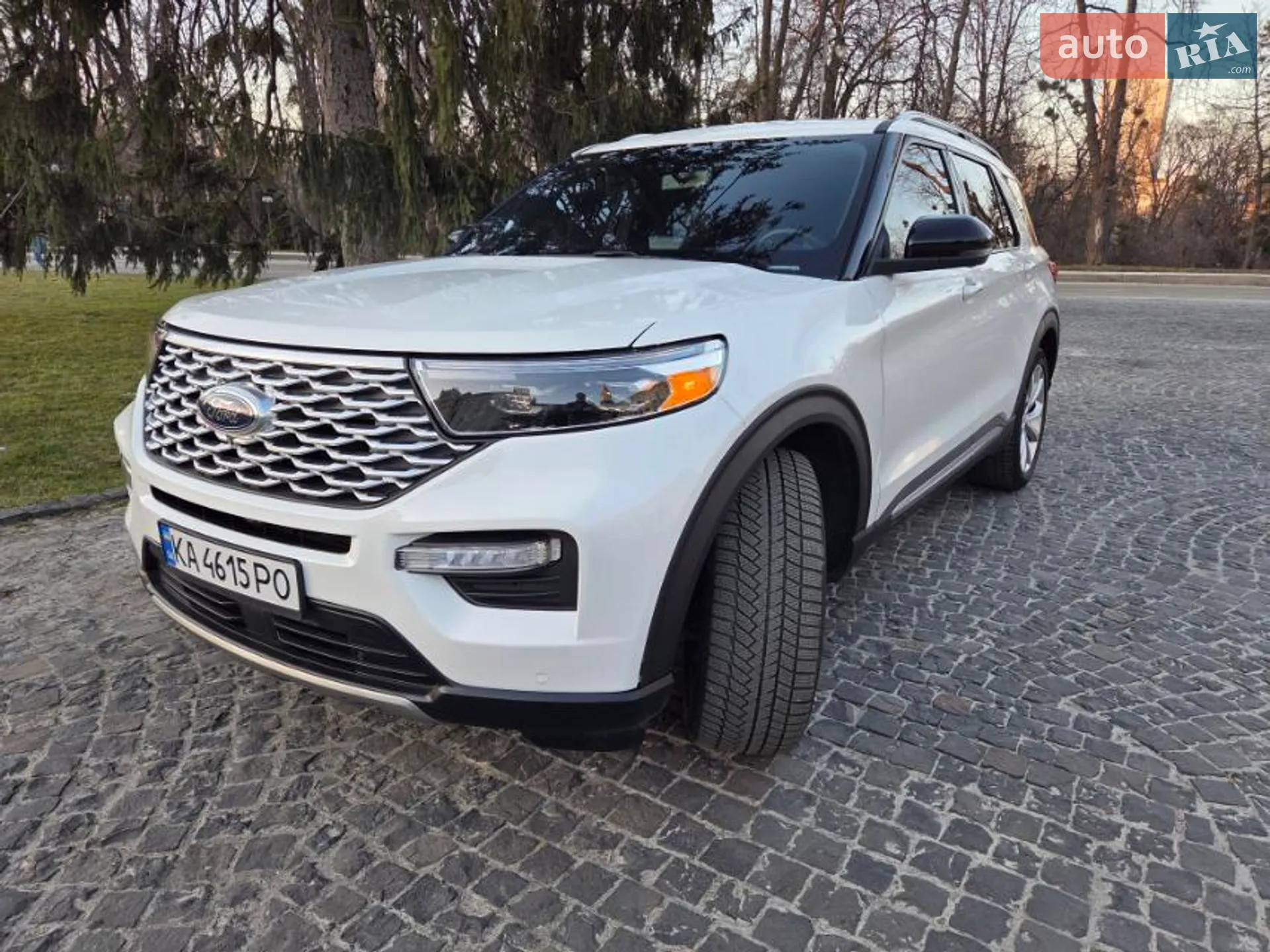 2022 Ford Explorer - мініатюра 3