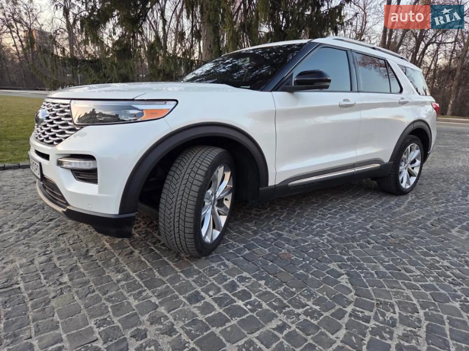 2022 Ford Explorer - мініатюра 4