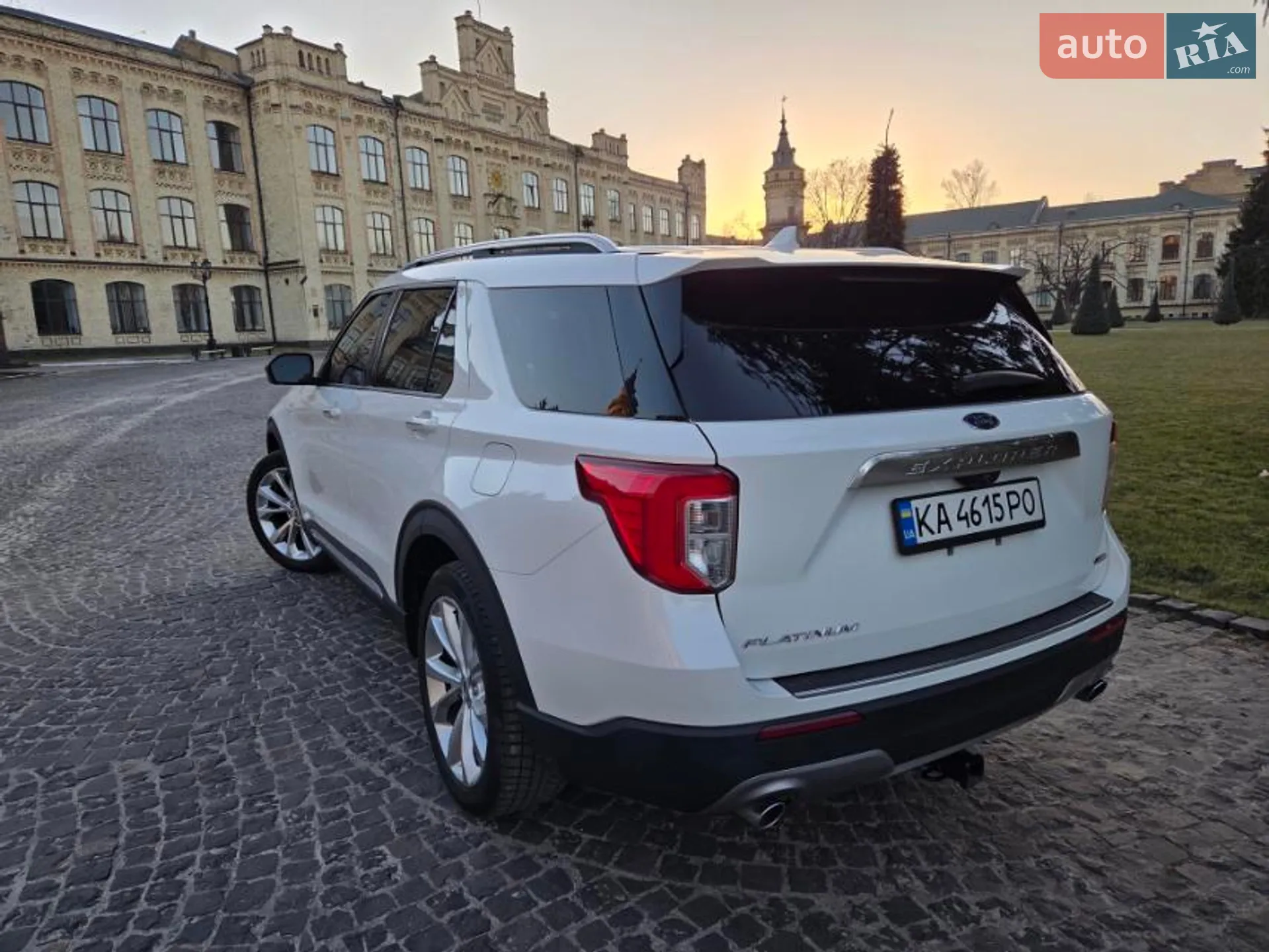 2022 Ford Explorer - мініатюра 6