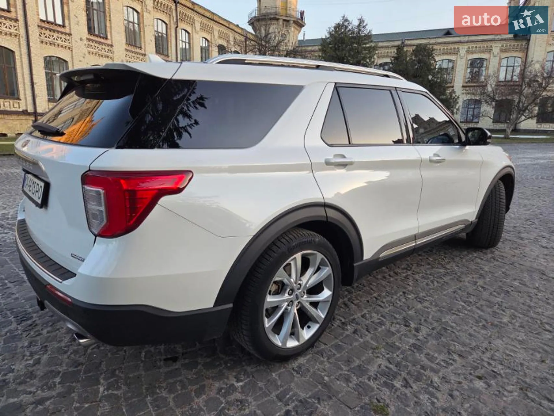 2022 Ford Explorer - мініатюра 8