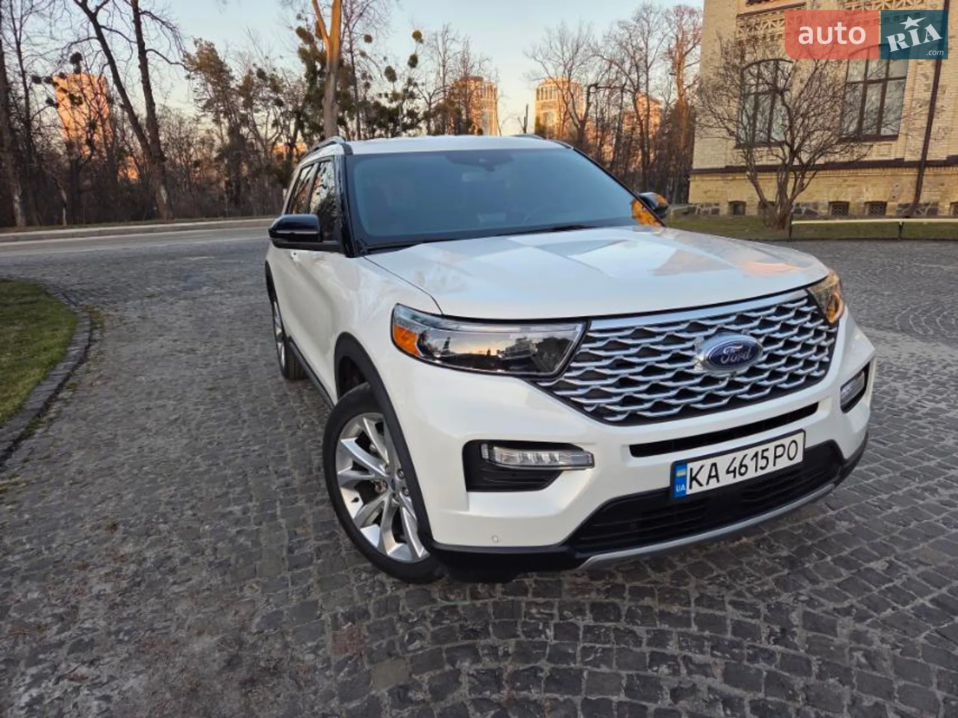 2022 Ford Explorer - мініатюра 10