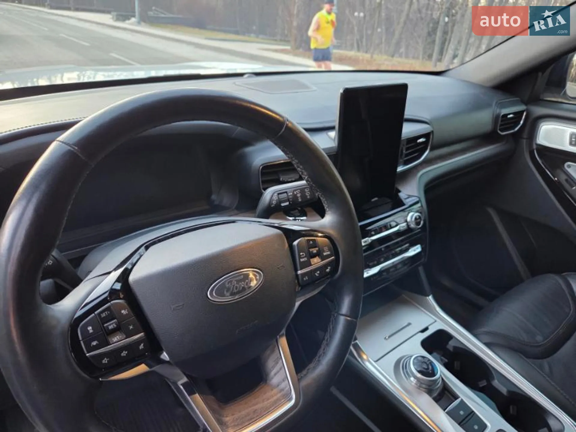 2022 Ford Explorer - мініатюра 13