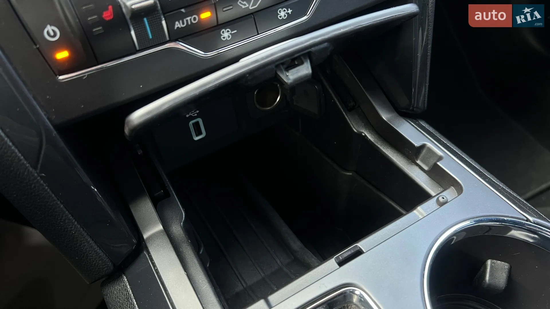 2019 Ford Explorer - мініатюра 16