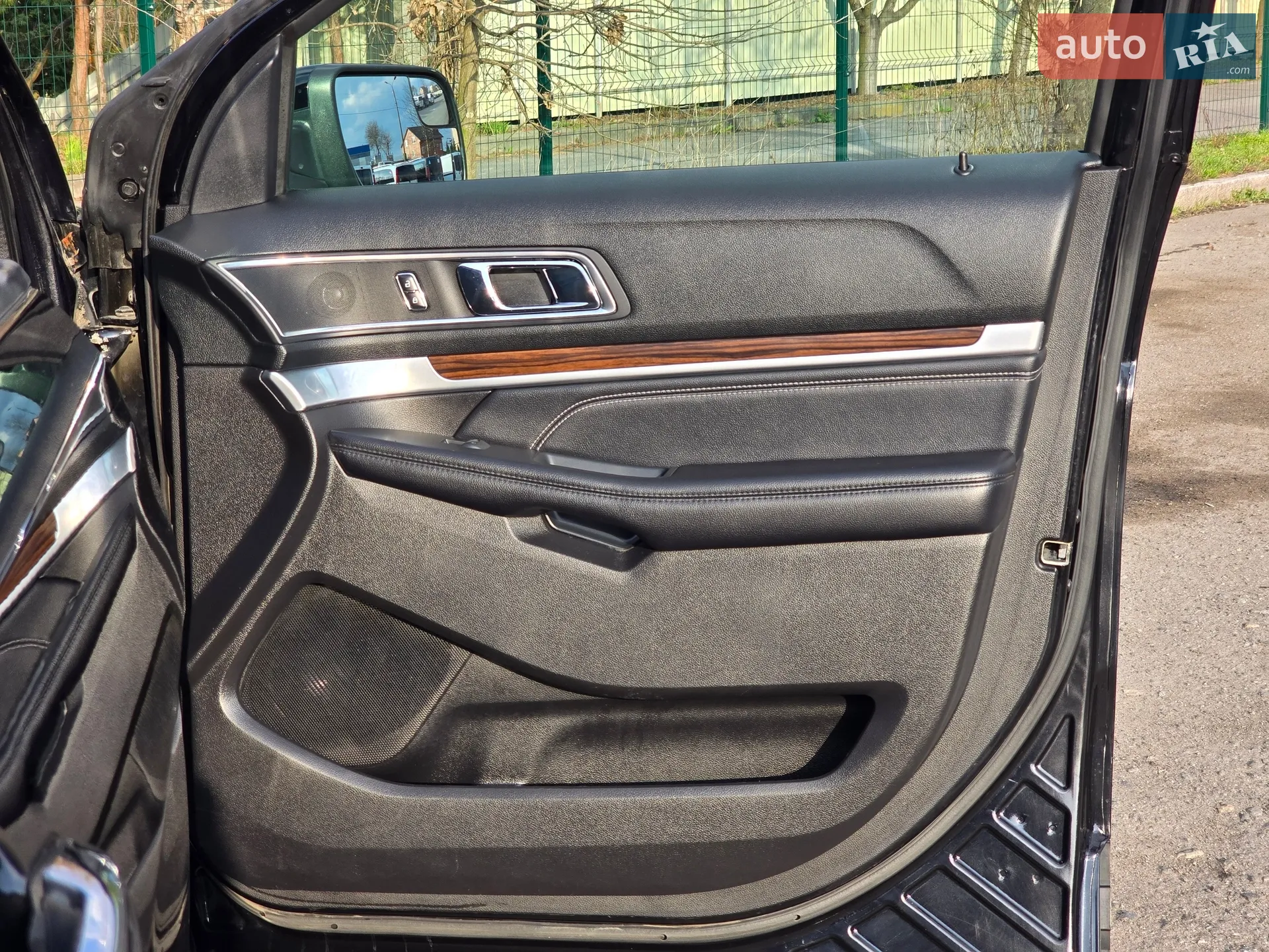 2016 Ford Explorer - мініатюра 50
