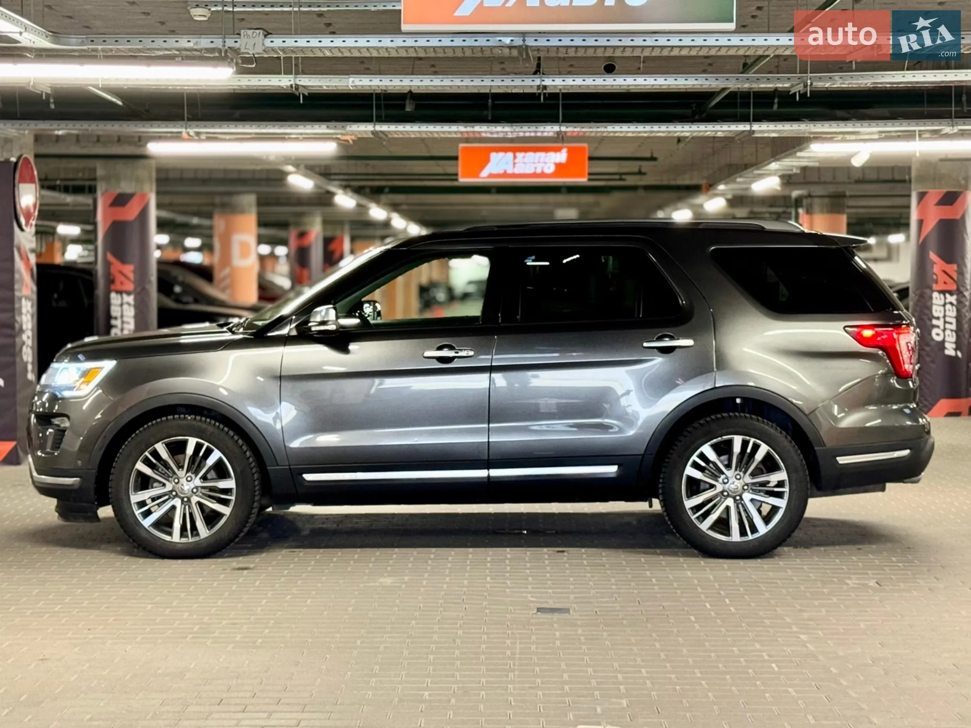 2018 Ford Explorer - мініатюра 4
