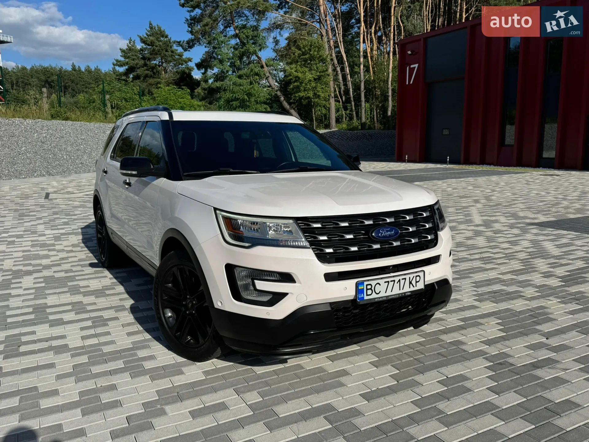 2016 Ford Explorer - мініатюра 2