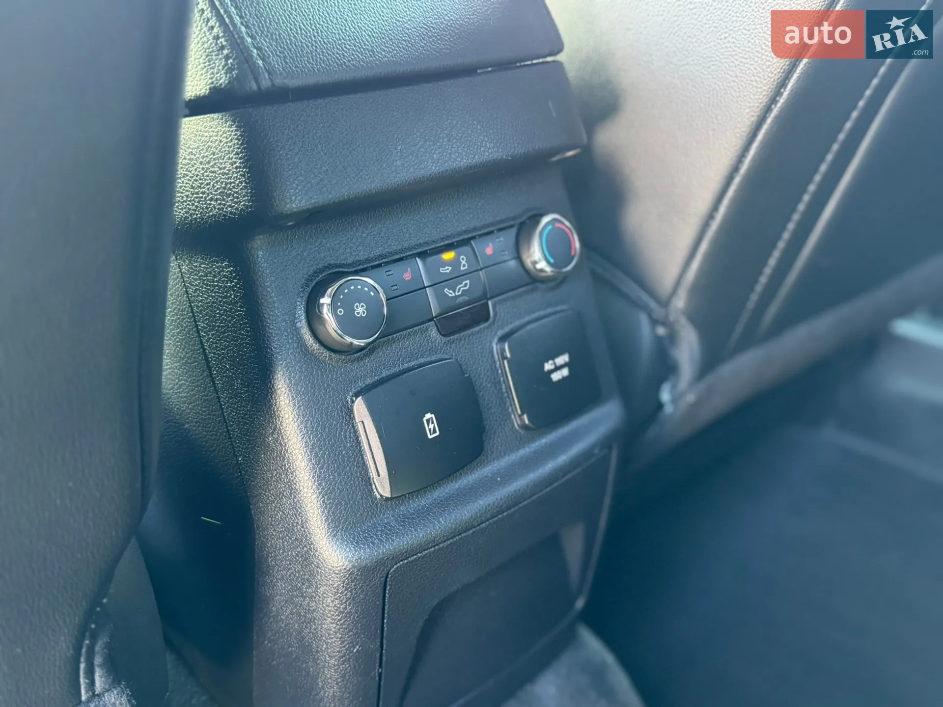 2016 Ford Explorer - мініатюра 29