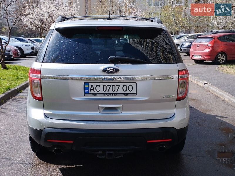 Позашляховик / Кросовер Ford Explorer 2013 в Києві