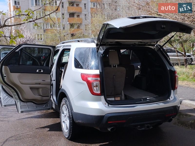 Позашляховик / Кросовер Ford Explorer 2013 в Києві