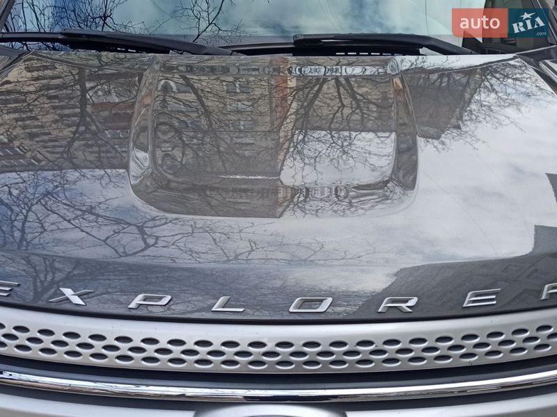 Позашляховик / Кросовер Ford Explorer 2011 в Чернівцях