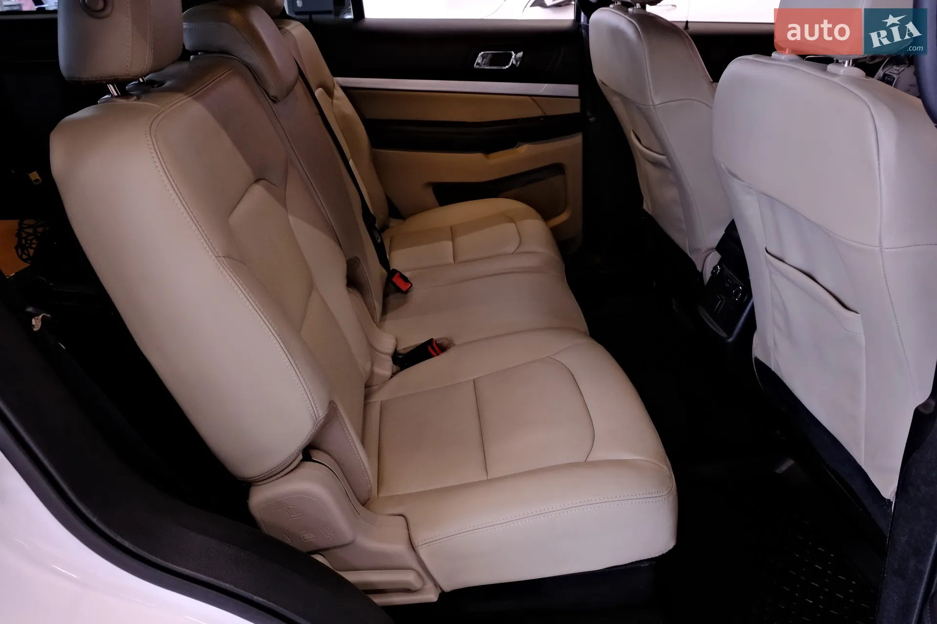 2018 Ford Explorer - мініатюра 33