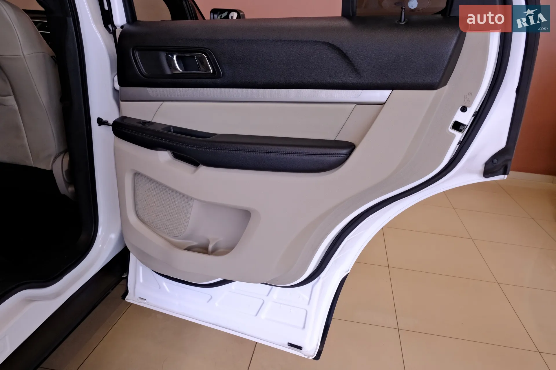 2018 Ford Explorer - мініатюра 36
