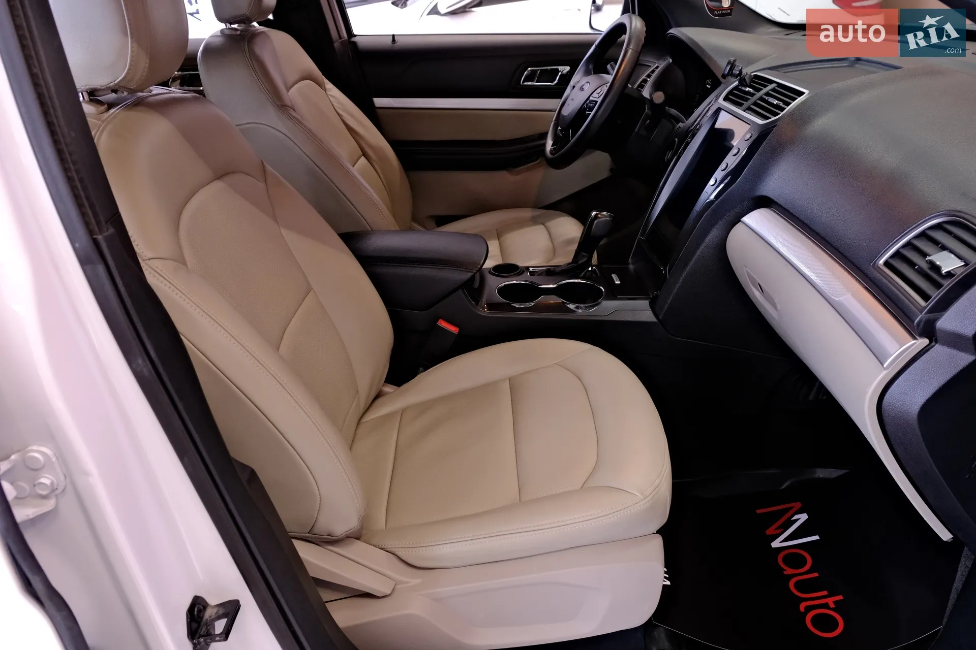 2018 Ford Explorer - мініатюра 37