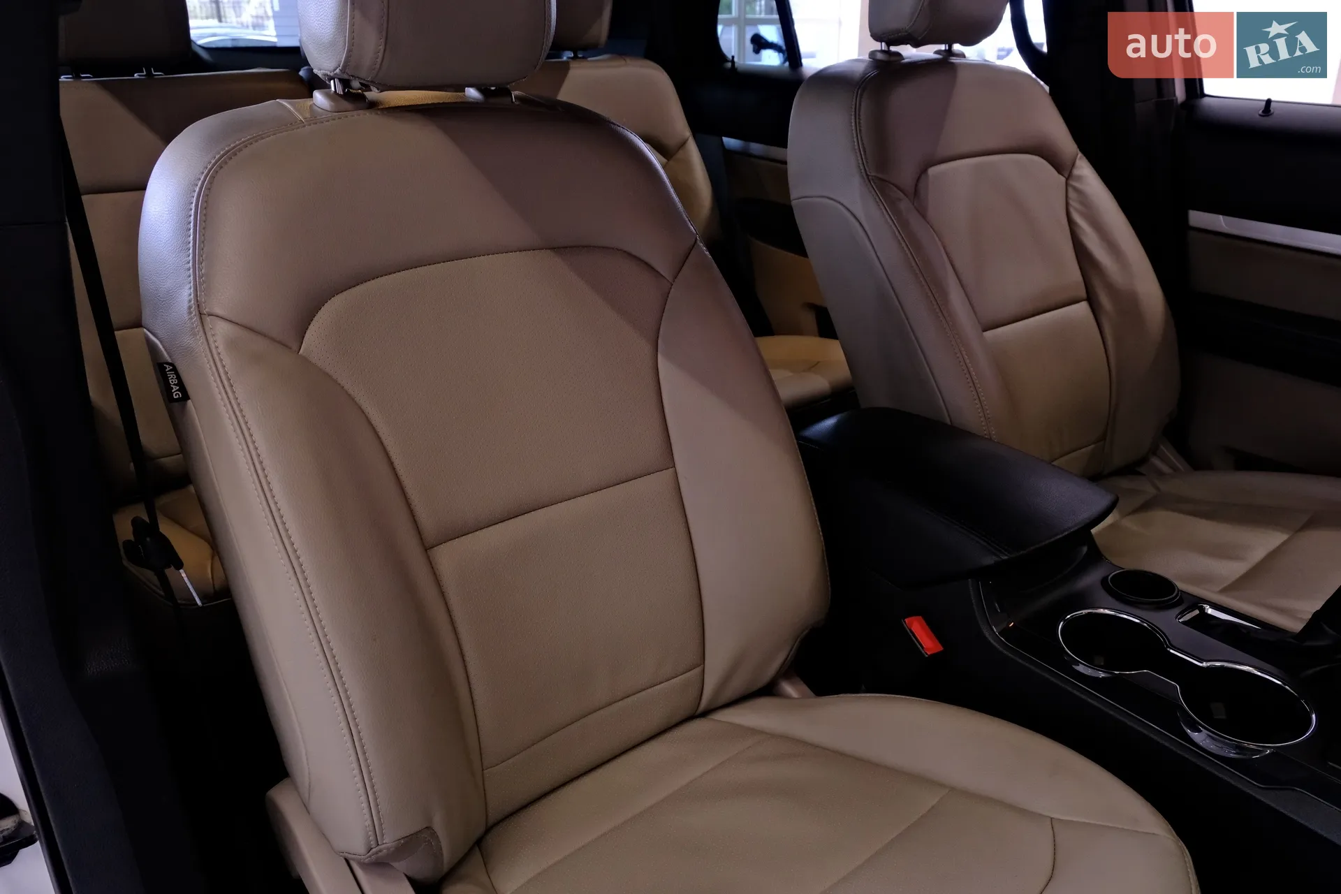 2018 Ford Explorer - мініатюра 39
