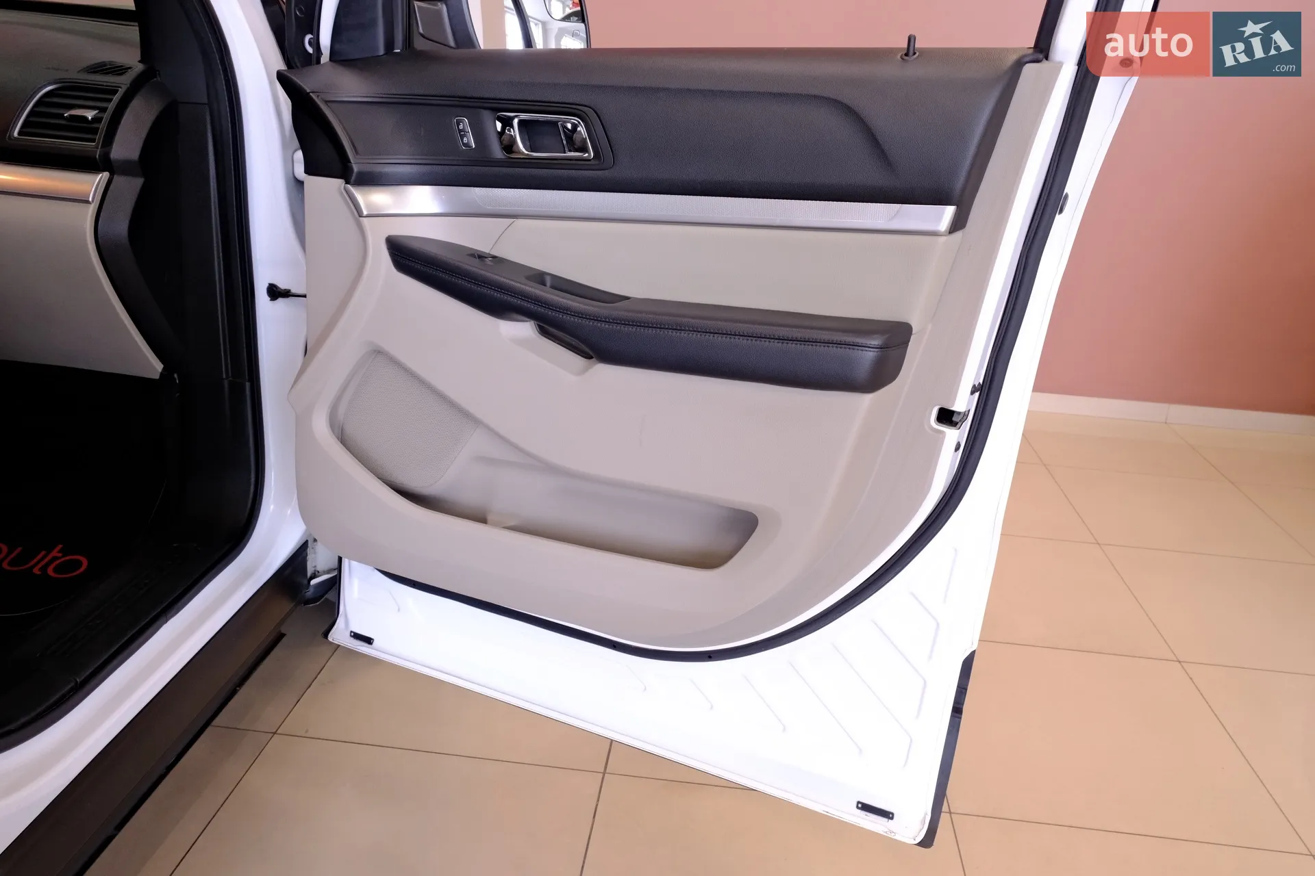 2018 Ford Explorer - мініатюра 40
