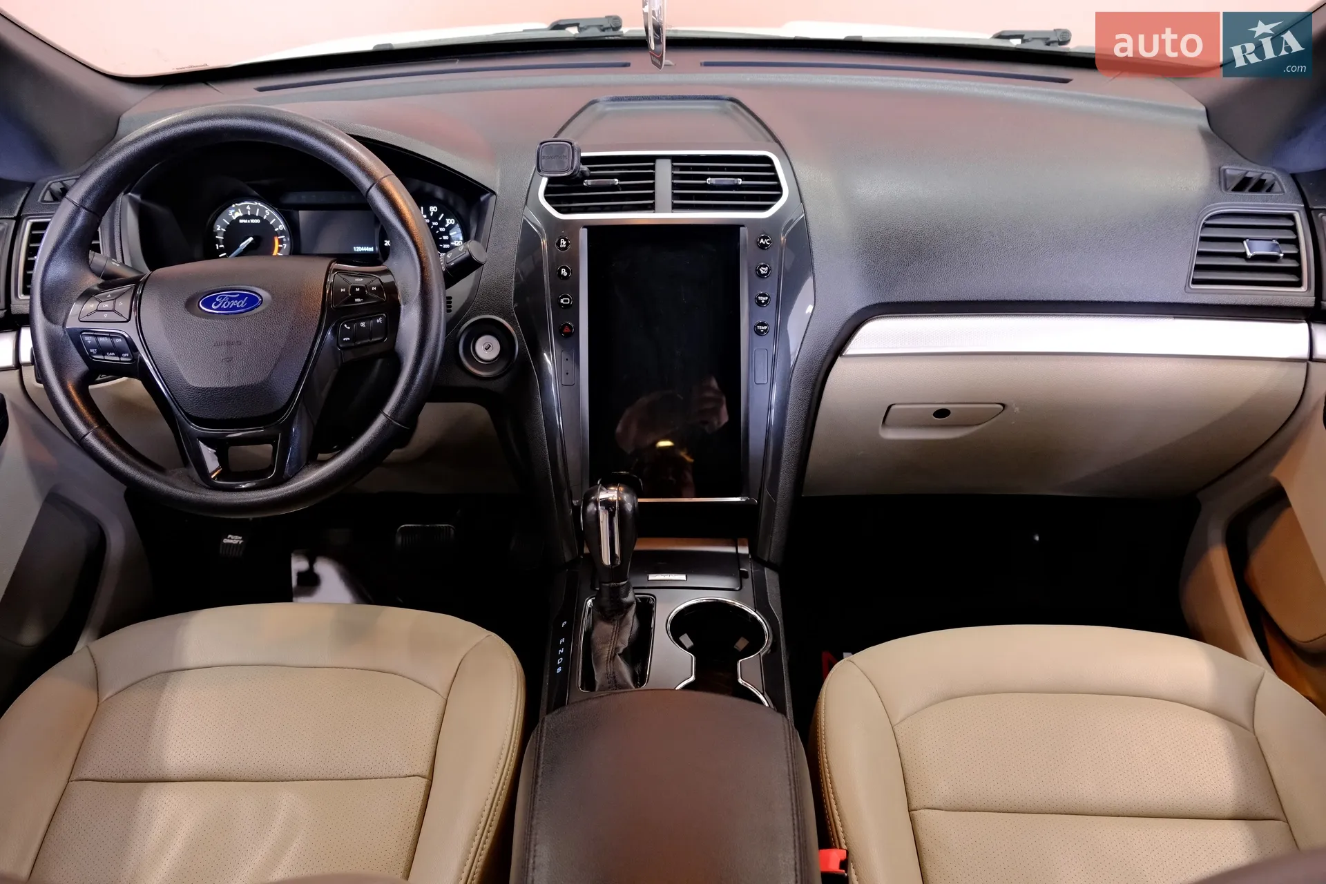 2018 Ford Explorer - мініатюра 41