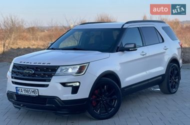 Позашляховик / Кросовер Ford Explorer 2018 в Рівному