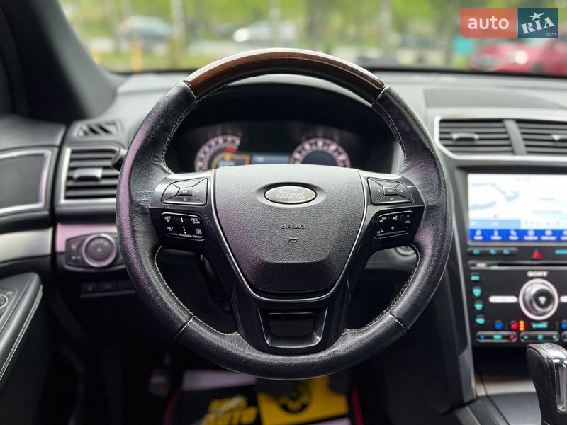 Позашляховик / Кросовер Ford Explorer 2017 в Львові