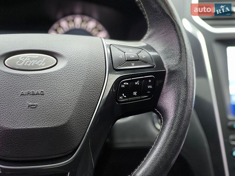 Позашляховик / Кросовер Ford Explorer 2017 в Львові