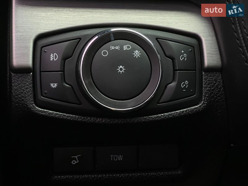 Позашляховик / Кросовер Ford Explorer 2017 в Львові