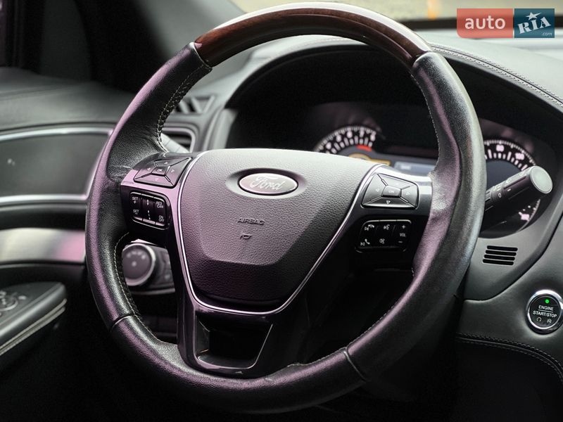 Позашляховик / Кросовер Ford Explorer 2017 в Львові