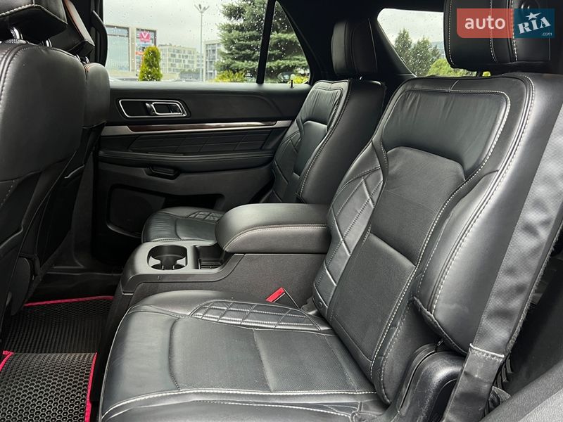 Позашляховик / Кросовер Ford Explorer 2017 в Львові
