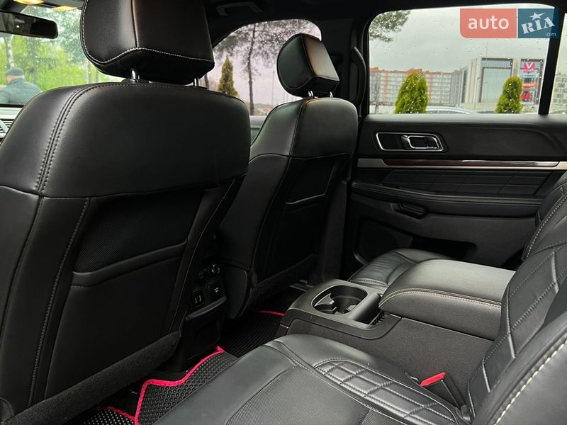 Позашляховик / Кросовер Ford Explorer 2017 в Львові