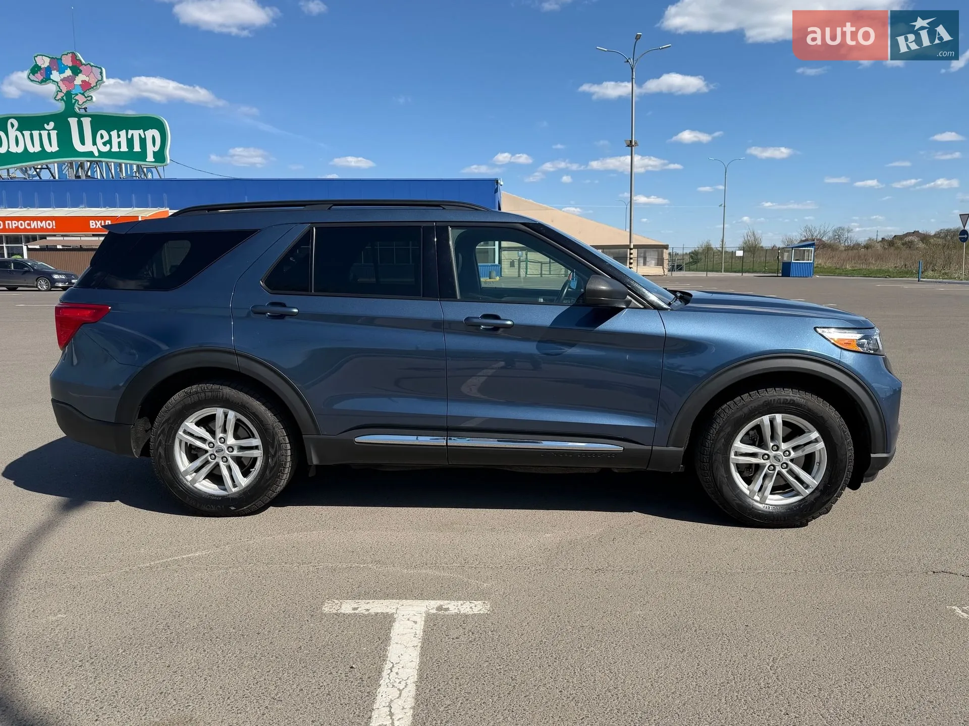 2020 Ford Explorer - мініатюра 4