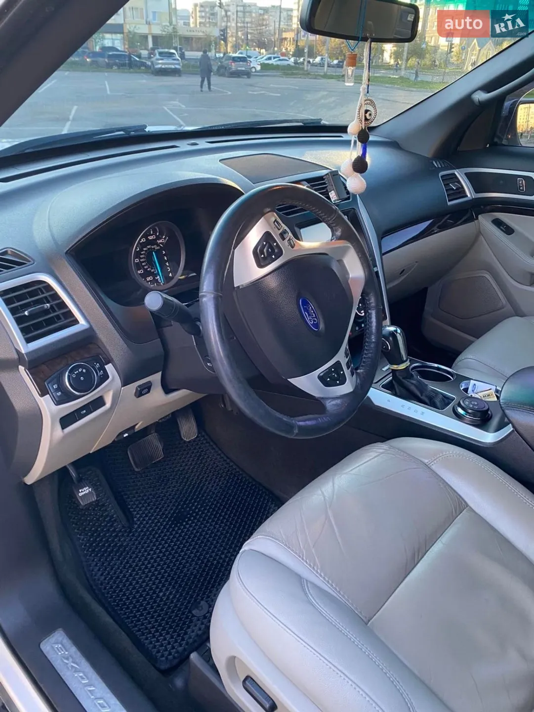 2013 Ford Explorer - мініатюра 18